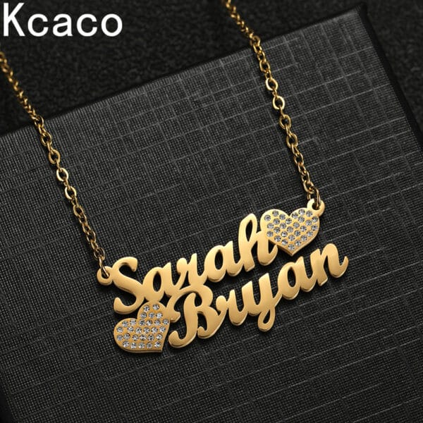 سلسلة قلادة مخصصة أسماء مع قلب مرصع بالكريستال 3