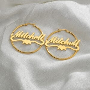 مصنوعة من مواد مقاومة للصدأ